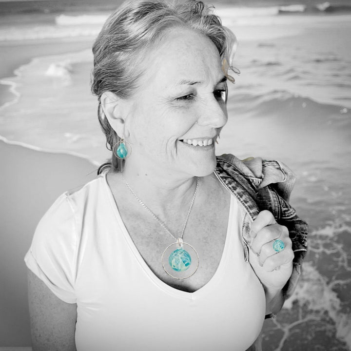 Memorial Silver Single Hoop Necklace